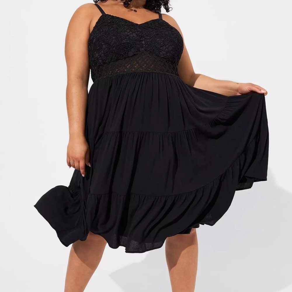 Torrid Midi Crinkle Gauze Lace Bodice Sleeveless Dress Deep Black Size 4 NWT